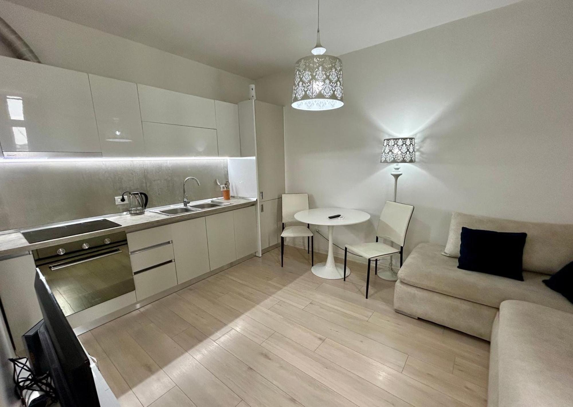A&X Lovely And Central Apartment - 24H Self Check-In Tirana Eksteriør billede