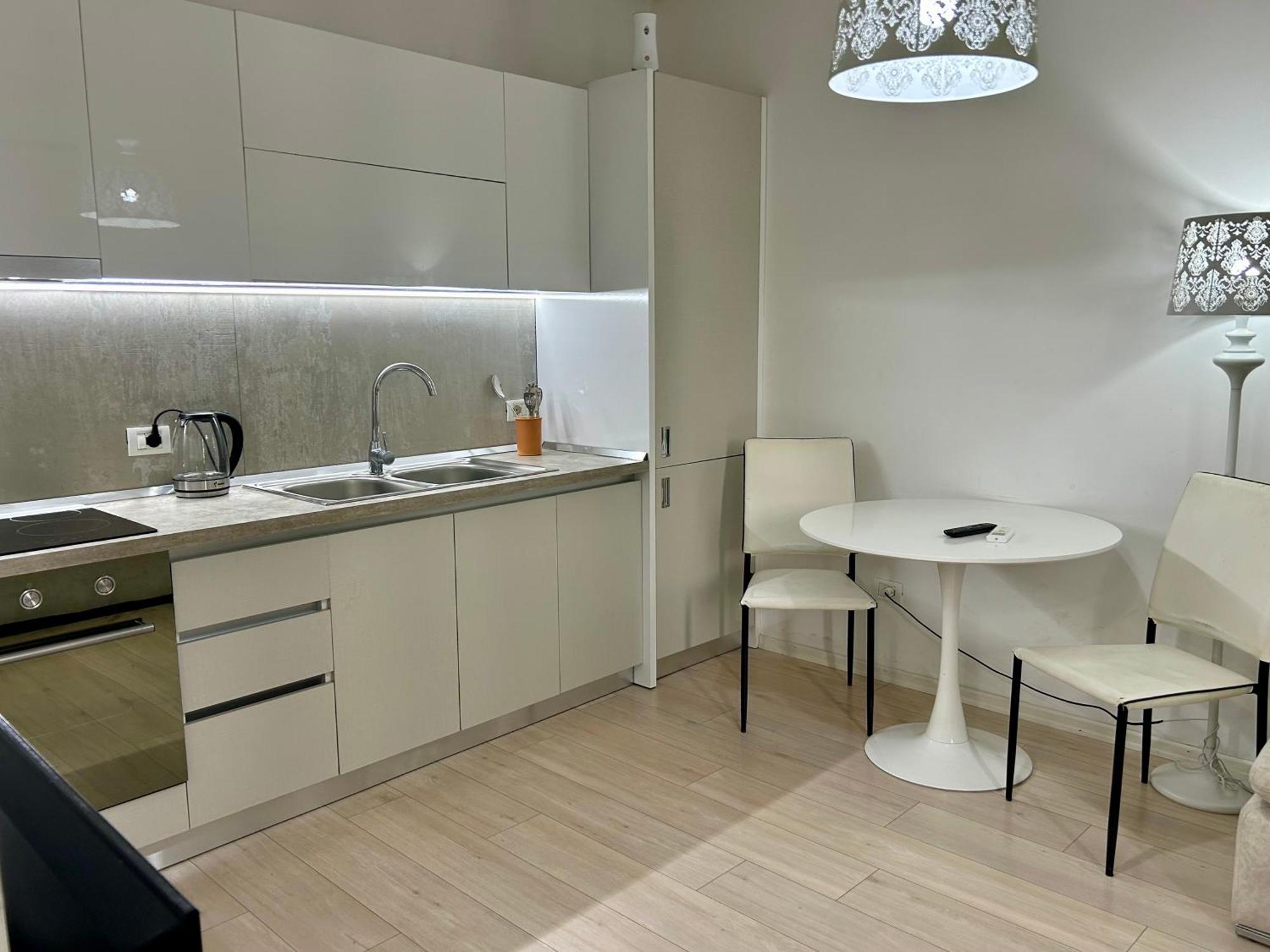A&X Lovely And Central Apartment - 24H Self Check-In Tirana Eksteriør billede