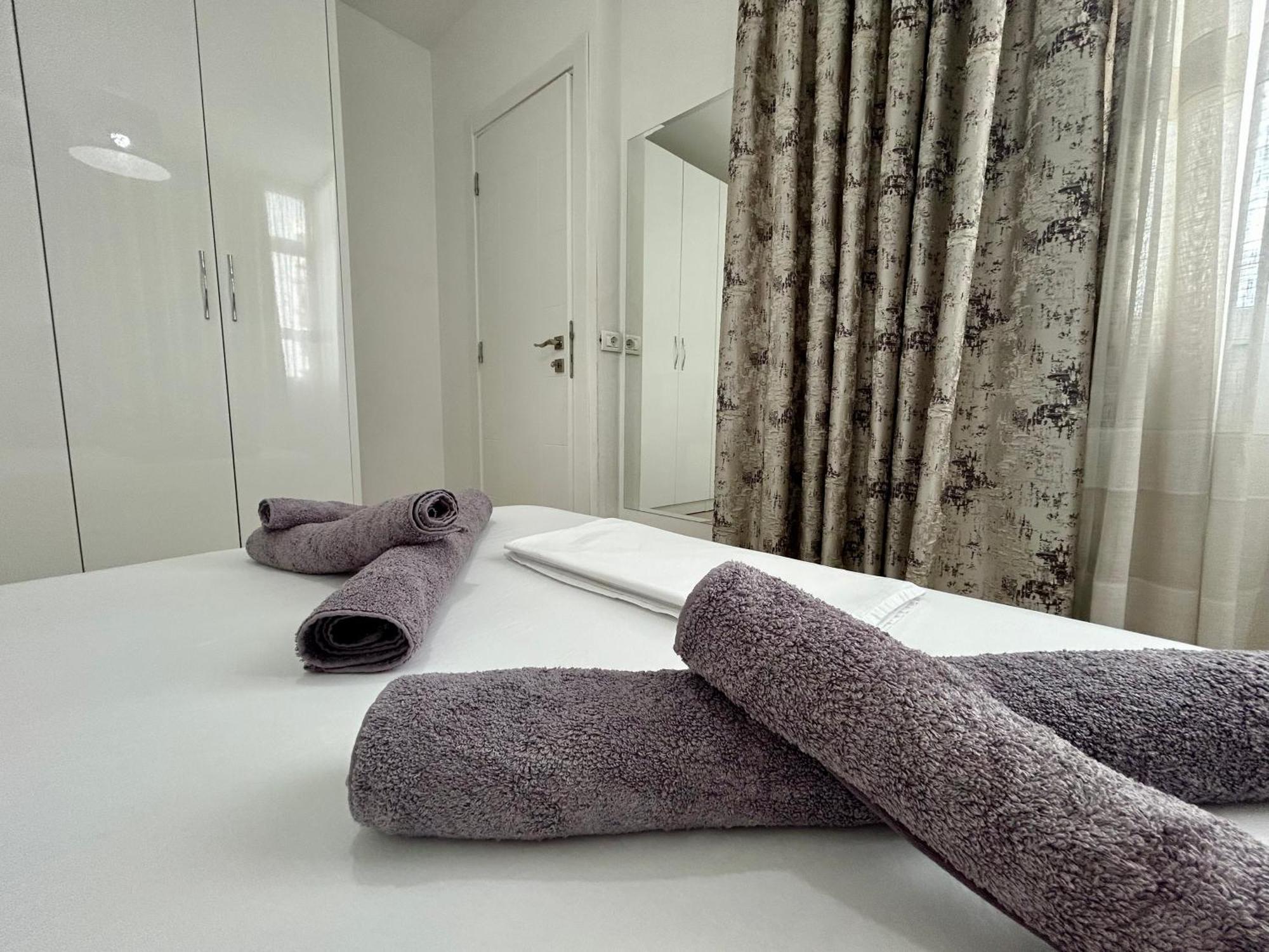 A&X Lovely And Central Apartment - 24H Self Check-In Tirana Eksteriør billede